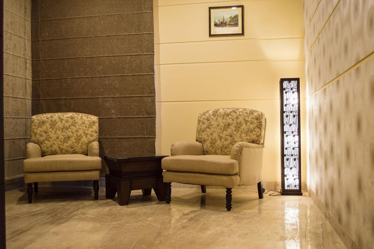 Corbett Wild Iris Spa And Resort Рамнаґар Екстер'єр фото