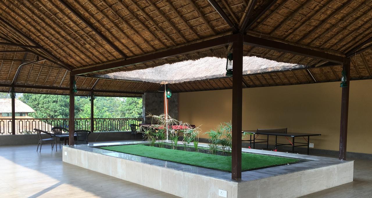 Corbett Wild Iris Spa And Resort Рамнаґар Екстер'єр фото